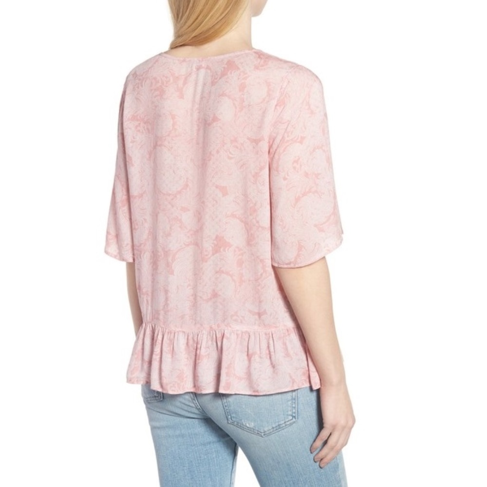 Hinge Print Ruffle Hem Top - Picture 2 of 6